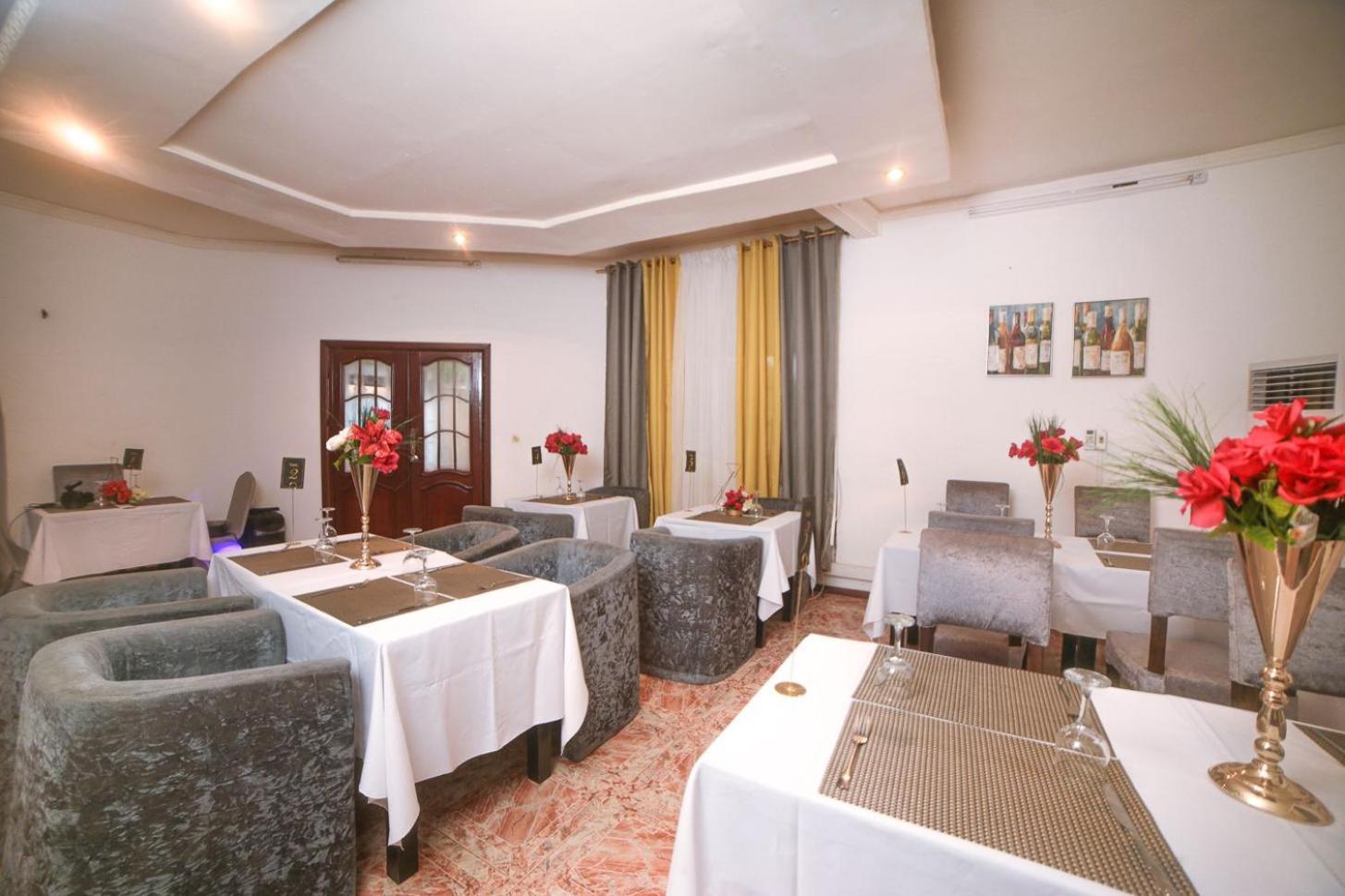 Les Residences De La Providence - Appart Hotel Yaoundé Exteriér fotografie